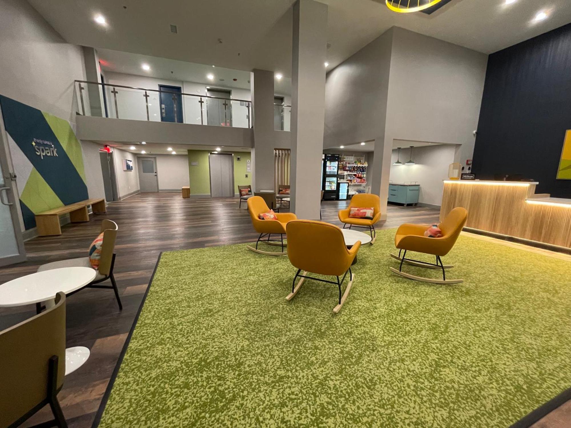 Spark By Hilton Branson Meadows Eksteriør bilde