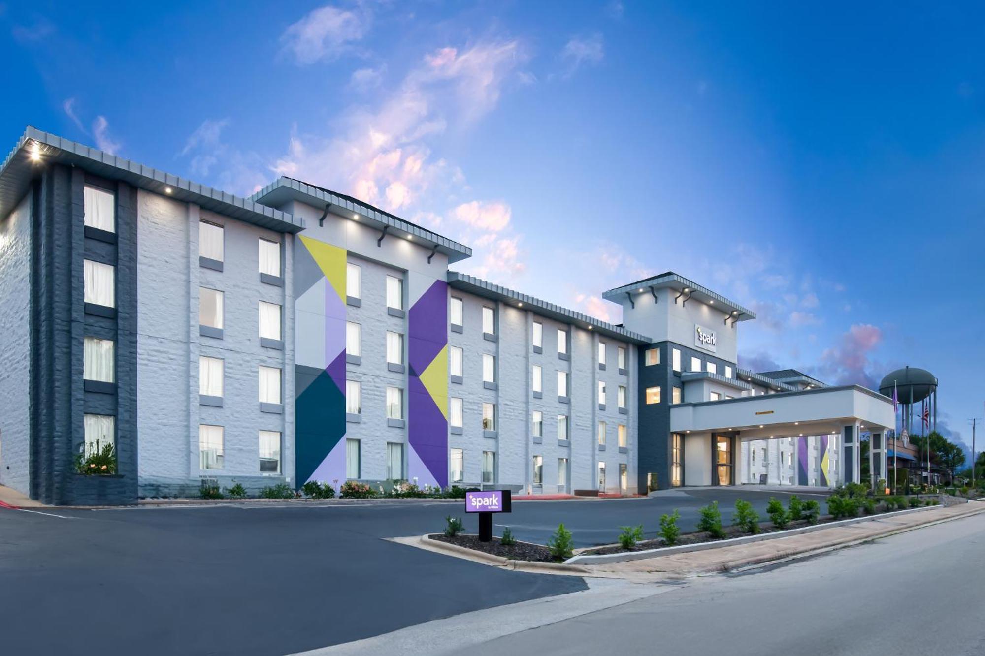 Spark By Hilton Branson Meadows Eksteriør bilde